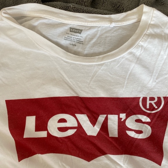 Vintage Levi’s t-shirt - Picture 2 of 3